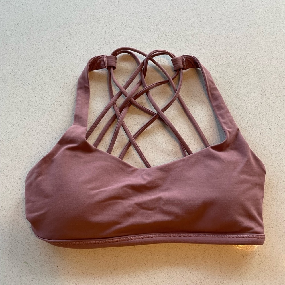 Lululemon Free To Be Sports Bra